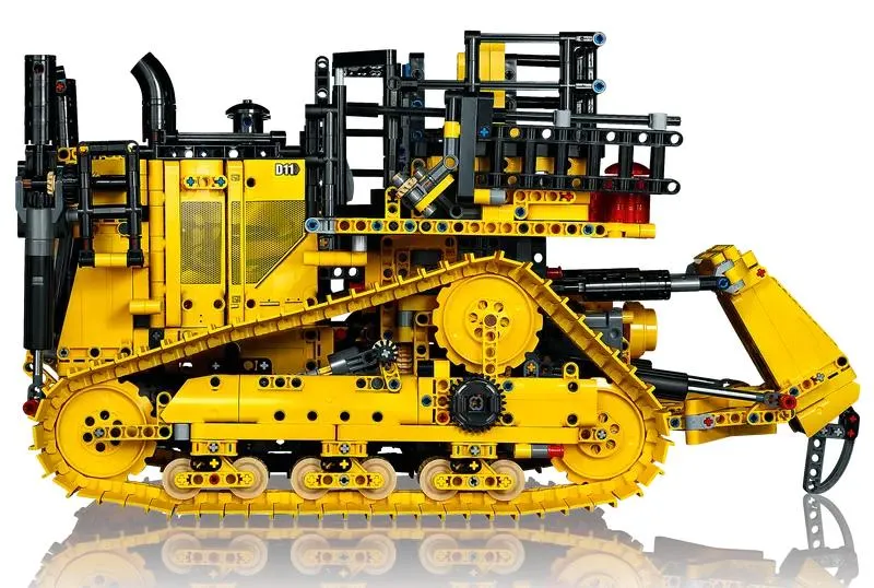 42131 App-Controlled Cat D11 Bulldozer