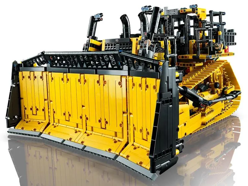 42131 App-Controlled Cat D11 Bulldozer