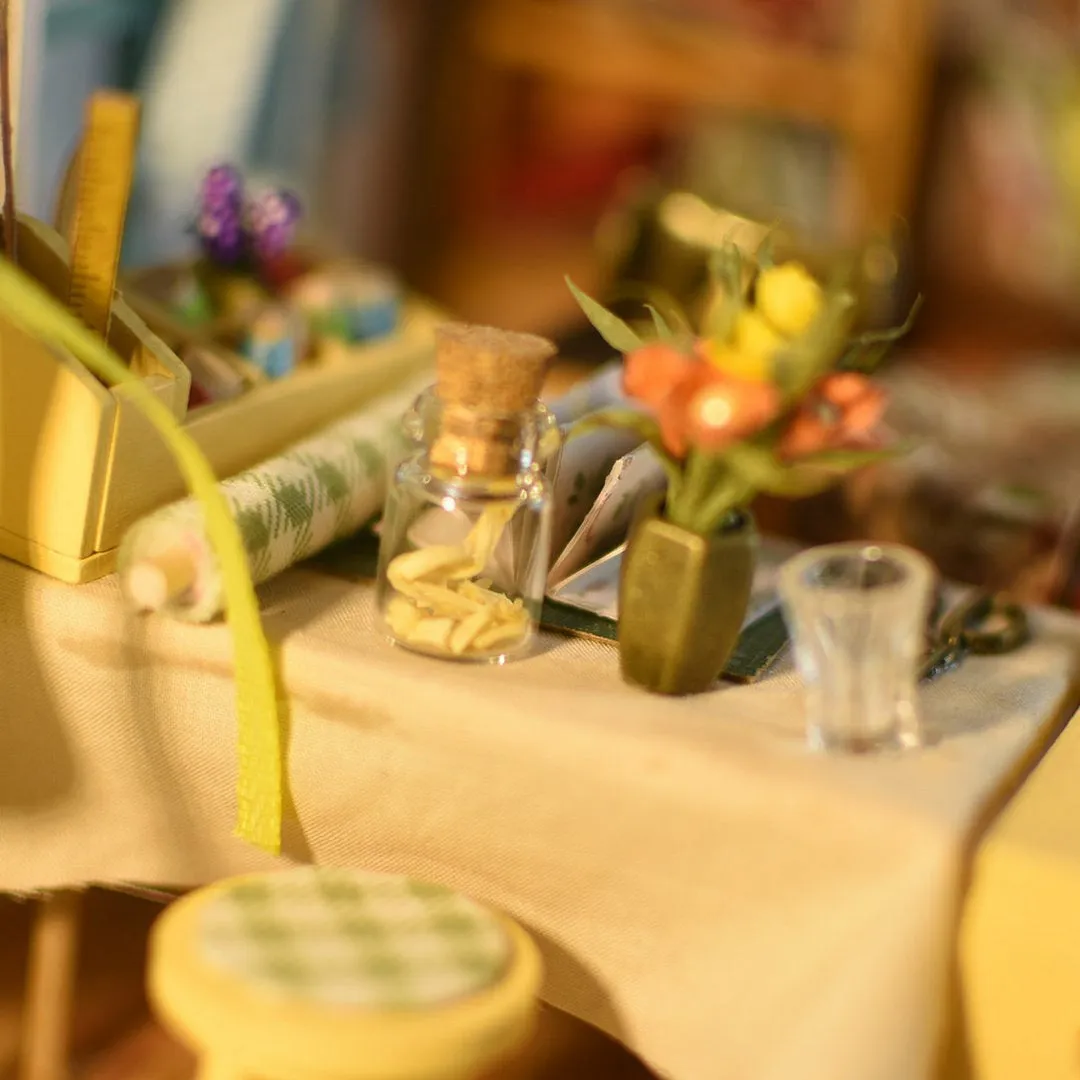DIY House Lisa's Tailor Shop