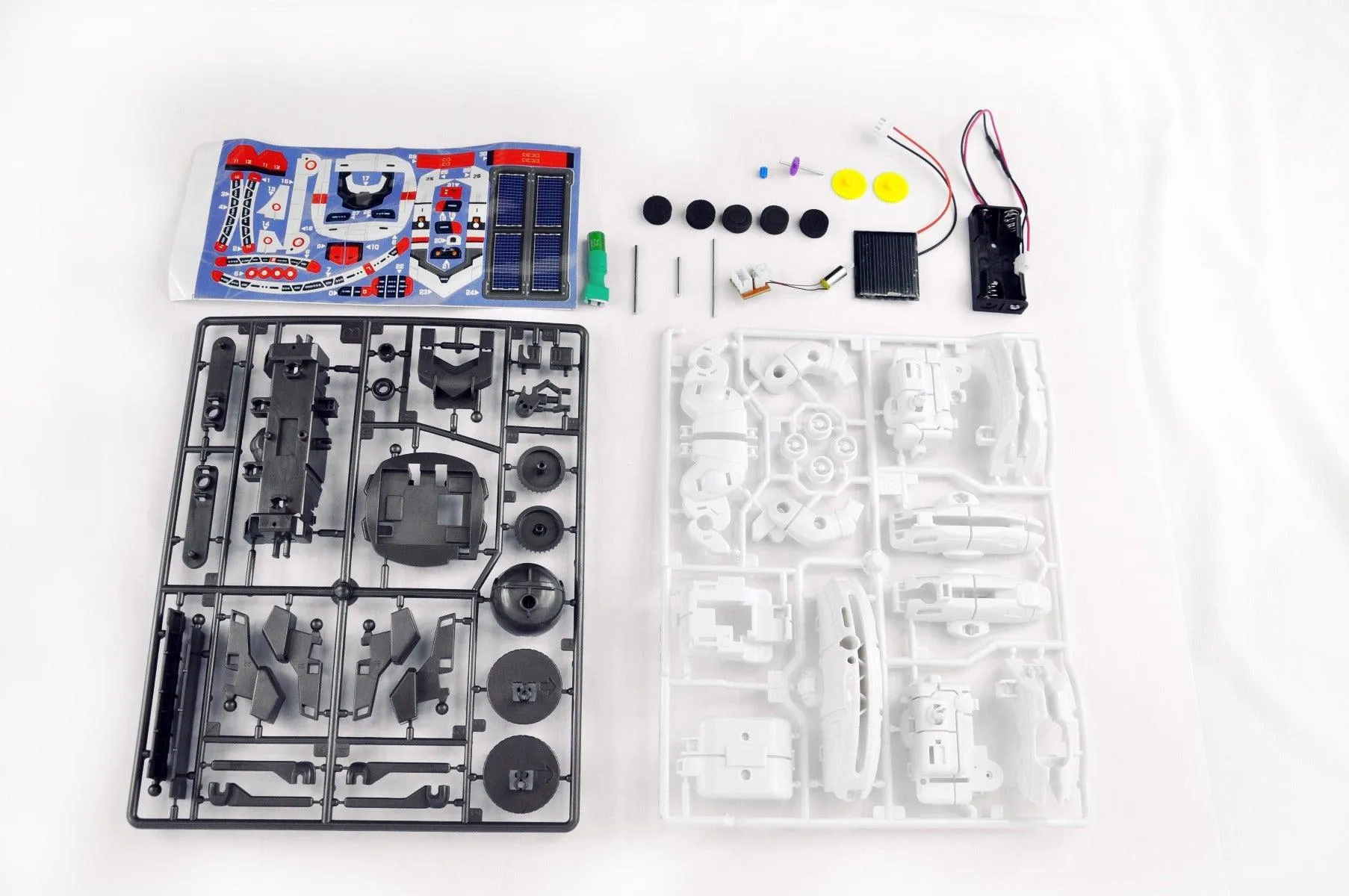 Dr. Mady 7 in 1 Space Robot