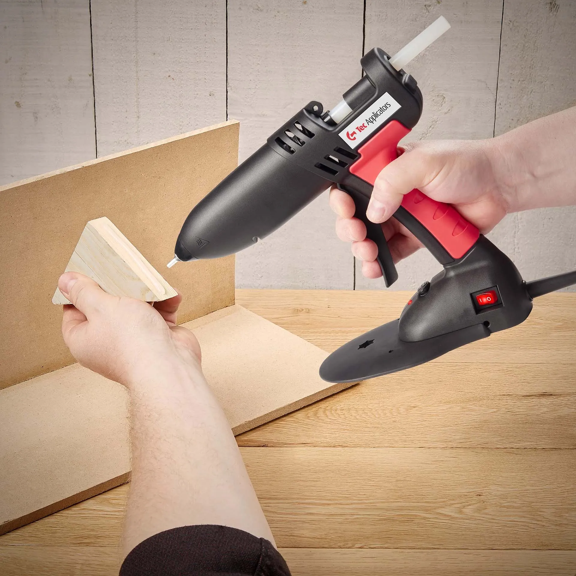 Power Adhesives TEC 830 Glue Gun