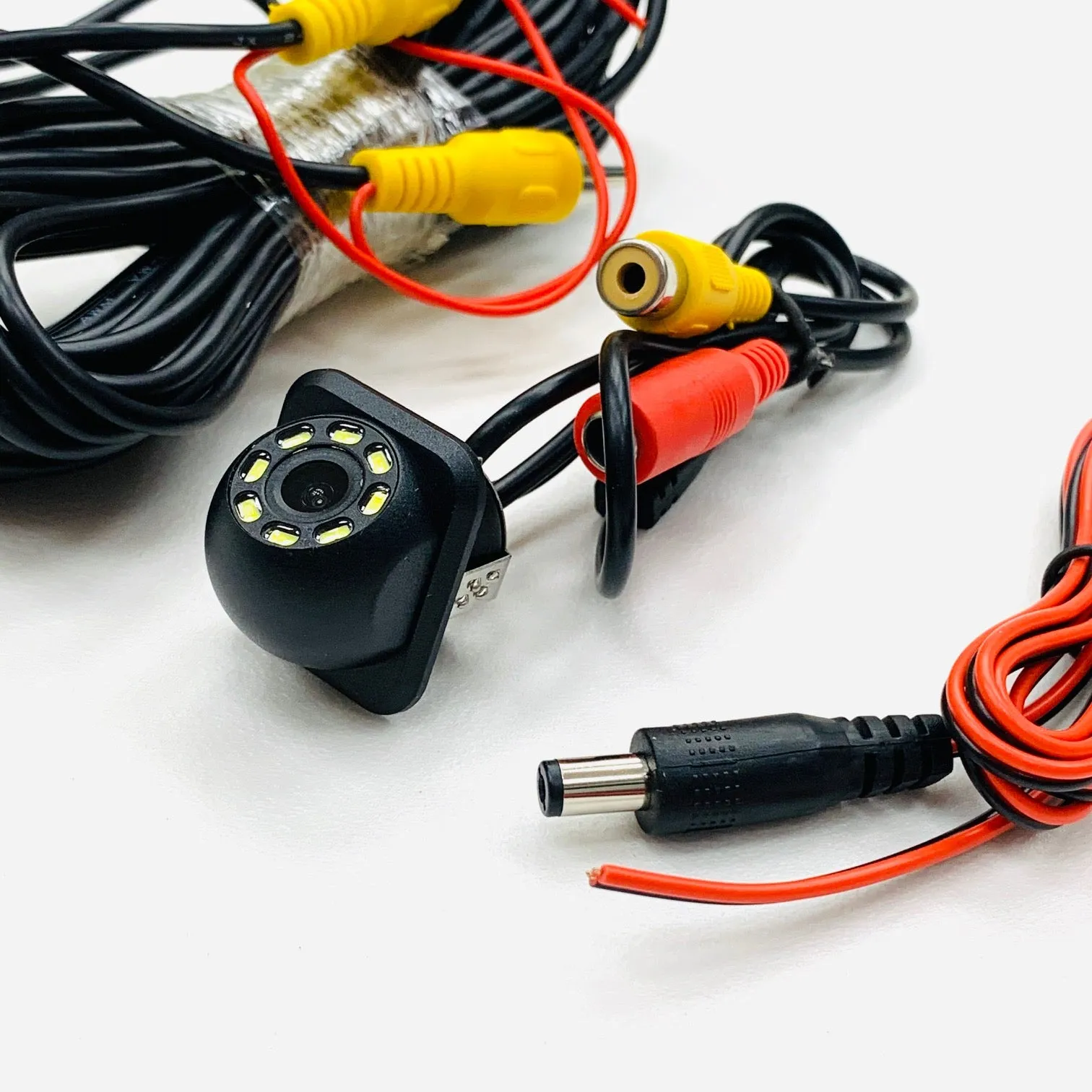 Reversing Camera HD CMOS 8 LED Night Vision IP68 Waterproof 10 Meters Harness (NOT SUITABLE FOR RCD360)