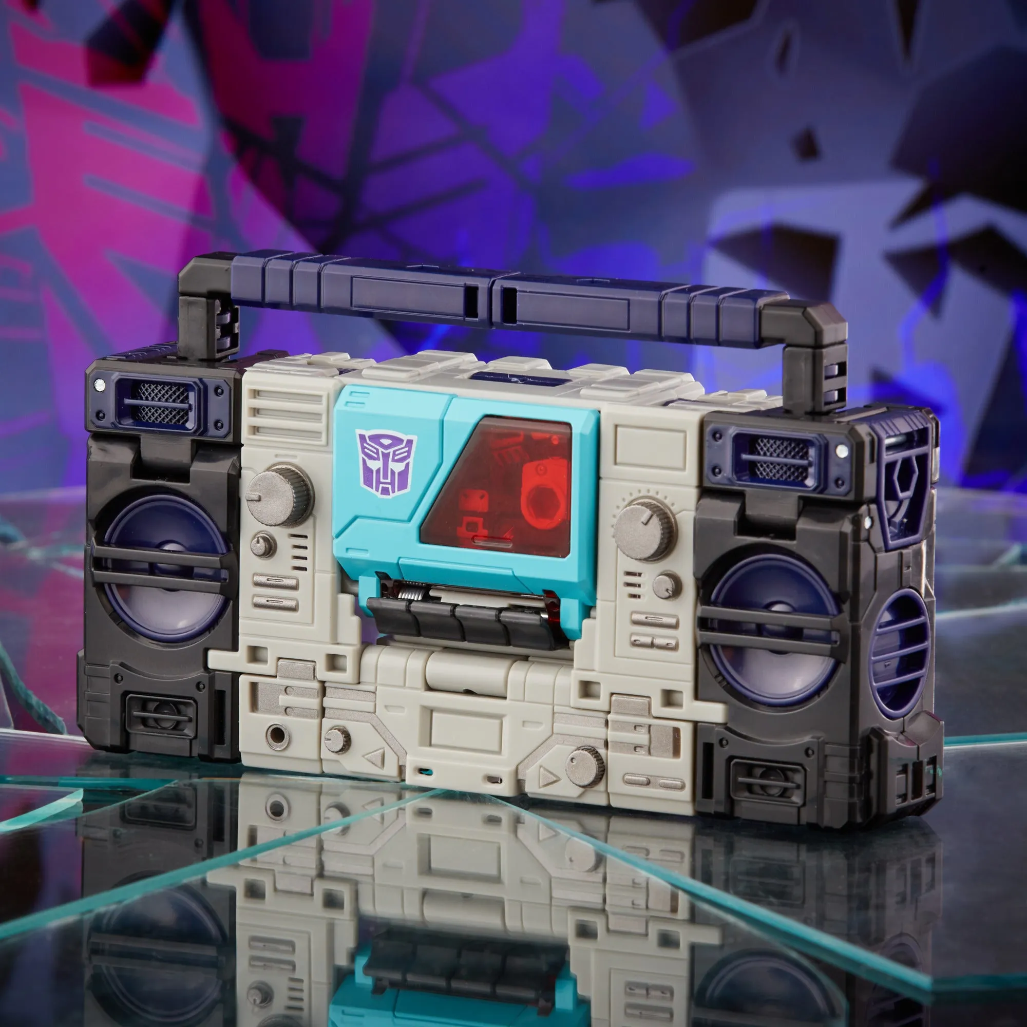 Transformers Generations Shattered Glass Collection Autobot Blaster & IDW’s Shattered Glass -- Blaster (Exclusive Hasbro Pulse Variant Cover)