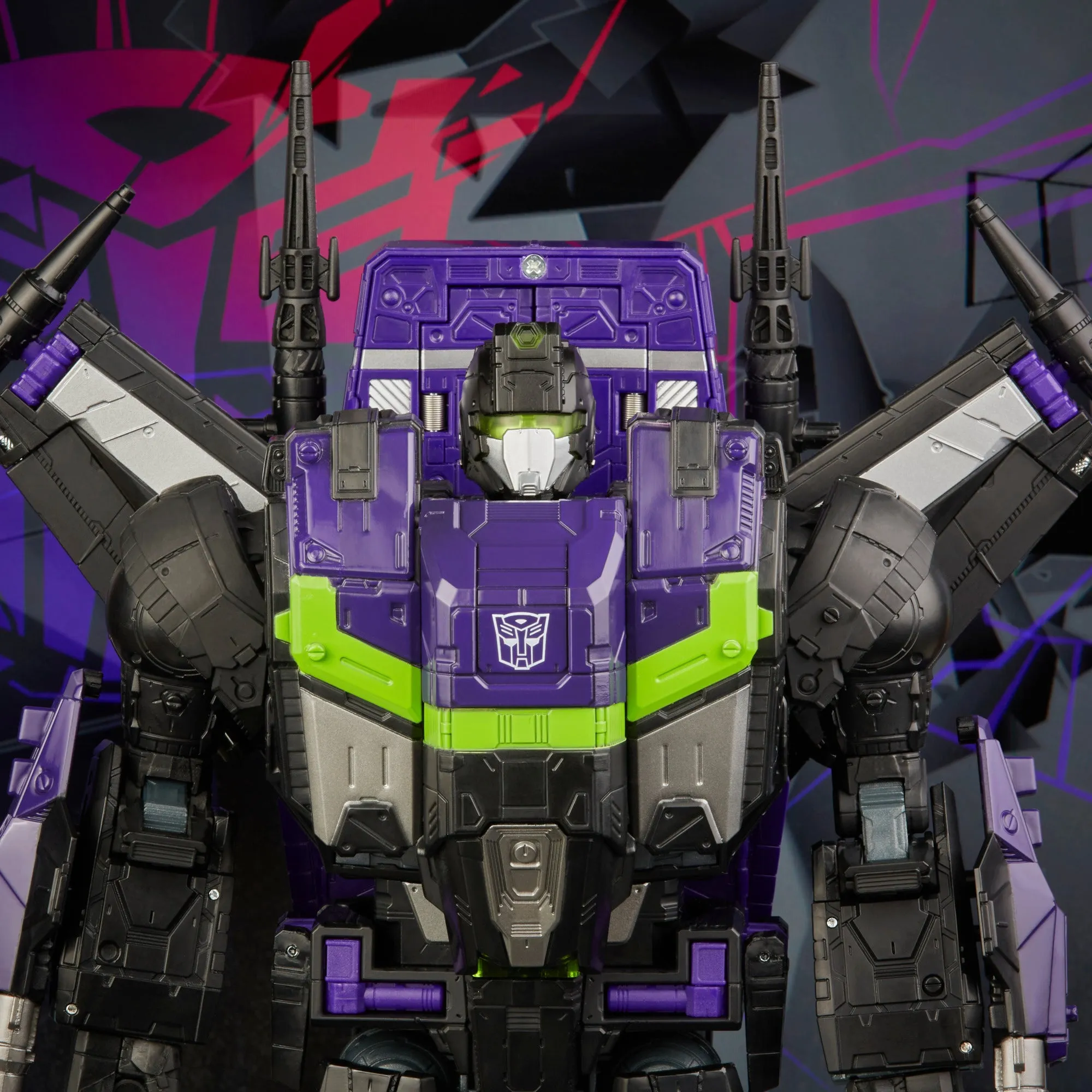 Transformers Generations Shattered Glass Collection Jetfire & IDW’s Shattered Glass— Jetfire (Exclusive Hasbro Pulse Variant Cover)