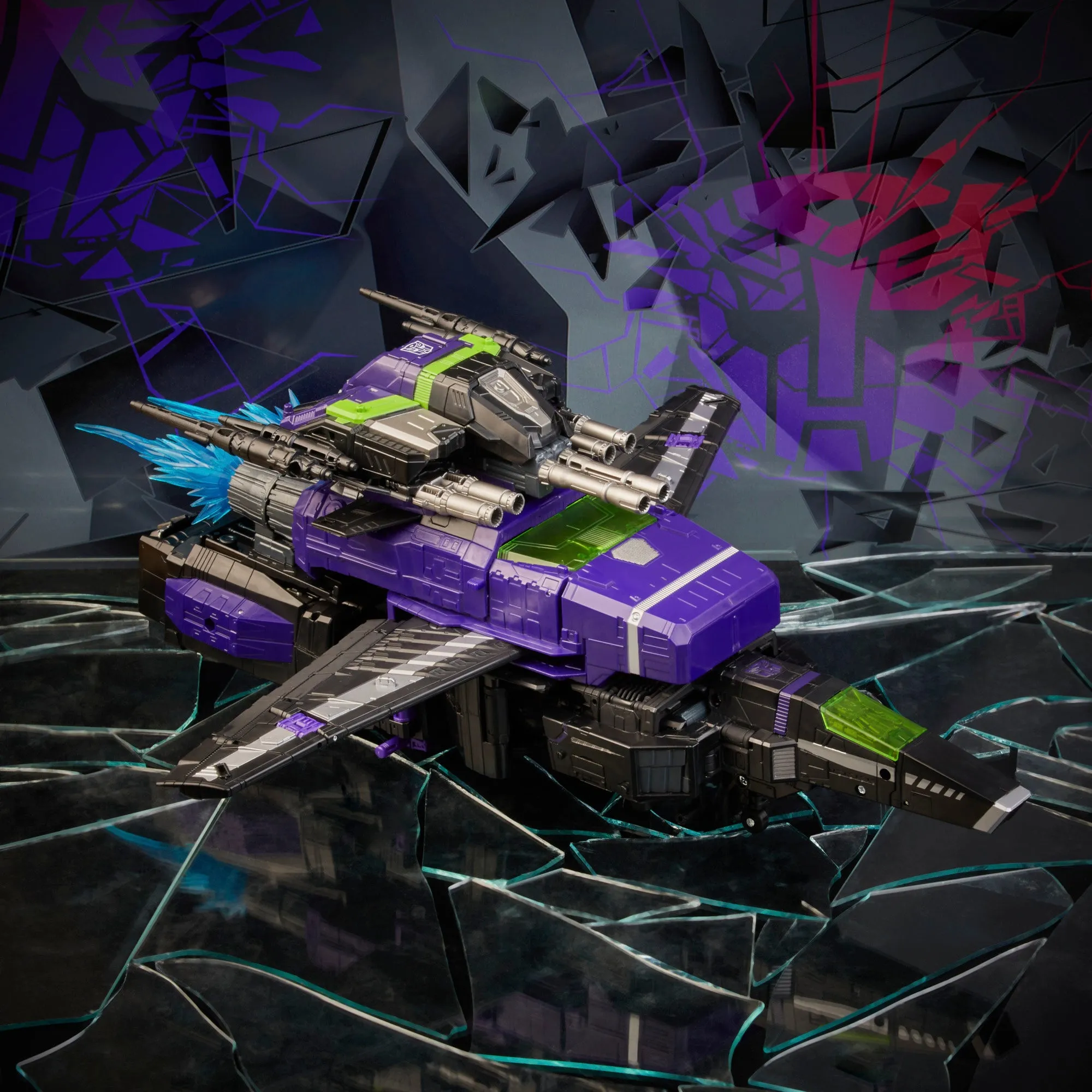 Transformers Generations Shattered Glass Collection Jetfire & IDW’s Shattered Glass— Jetfire (Exclusive Hasbro Pulse Variant Cover)