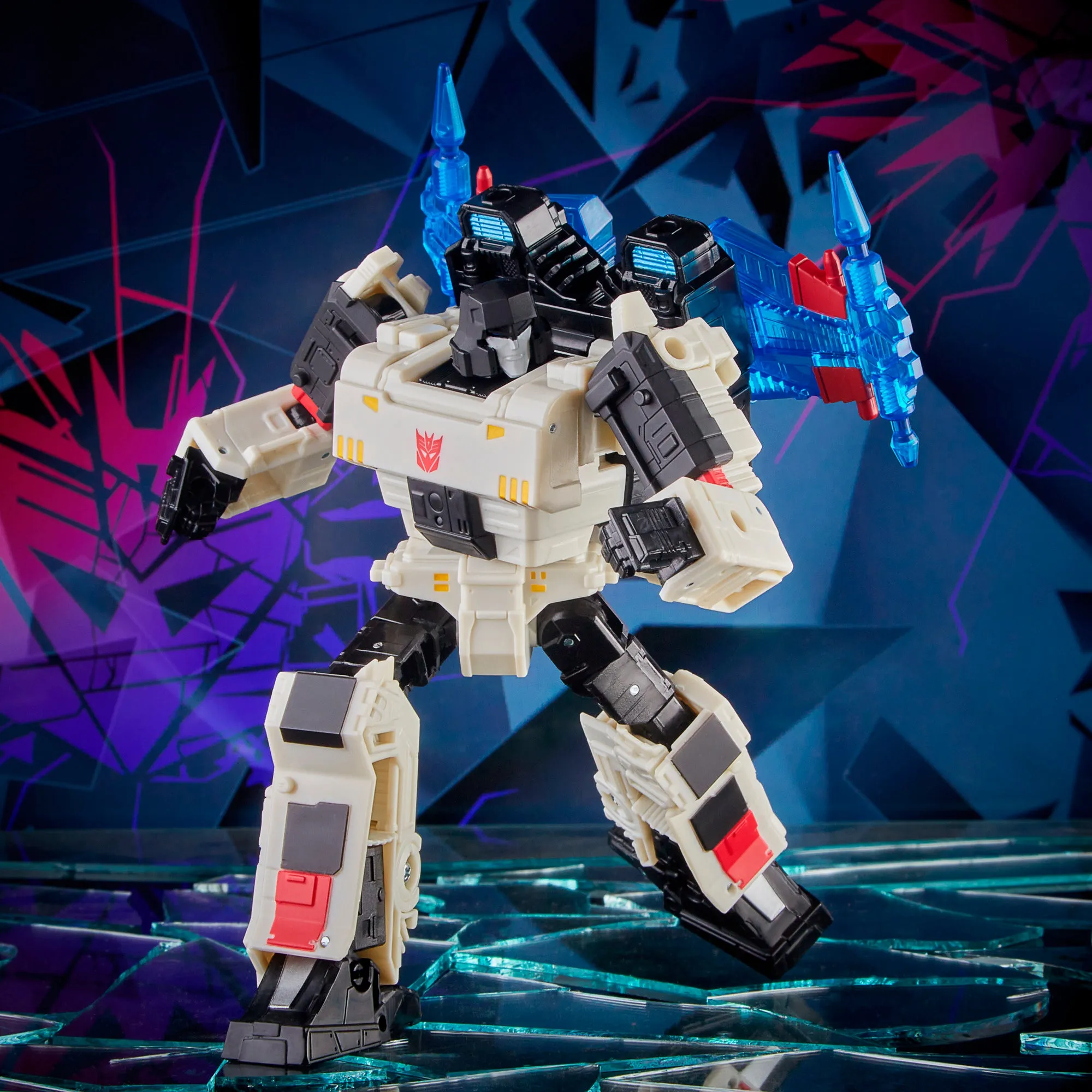 Transformers Generations Shattered Glass Collection Megatron & IDW’s Shattered Glass—Megatron (Exclusive Hasbro Pulse Variant Cover)