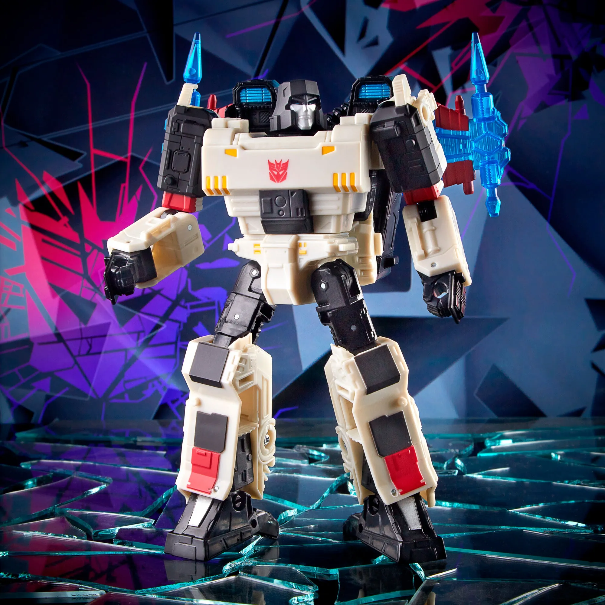 Transformers Generations Shattered Glass Collection Megatron & IDW’s Shattered Glass—Megatron (Exclusive Hasbro Pulse Variant Cover)