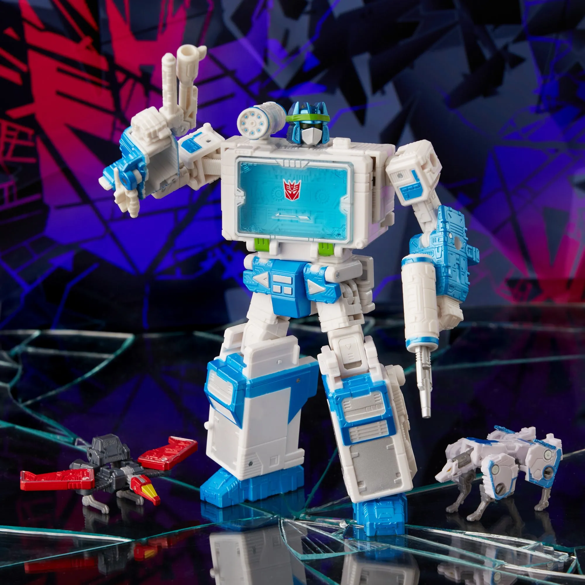 Transformers Generations Shattered Glass Collection Soundwave & IDW’s Shattered Glass— Soundwave (Exclusive Hasbro Pulse Variant Cover)