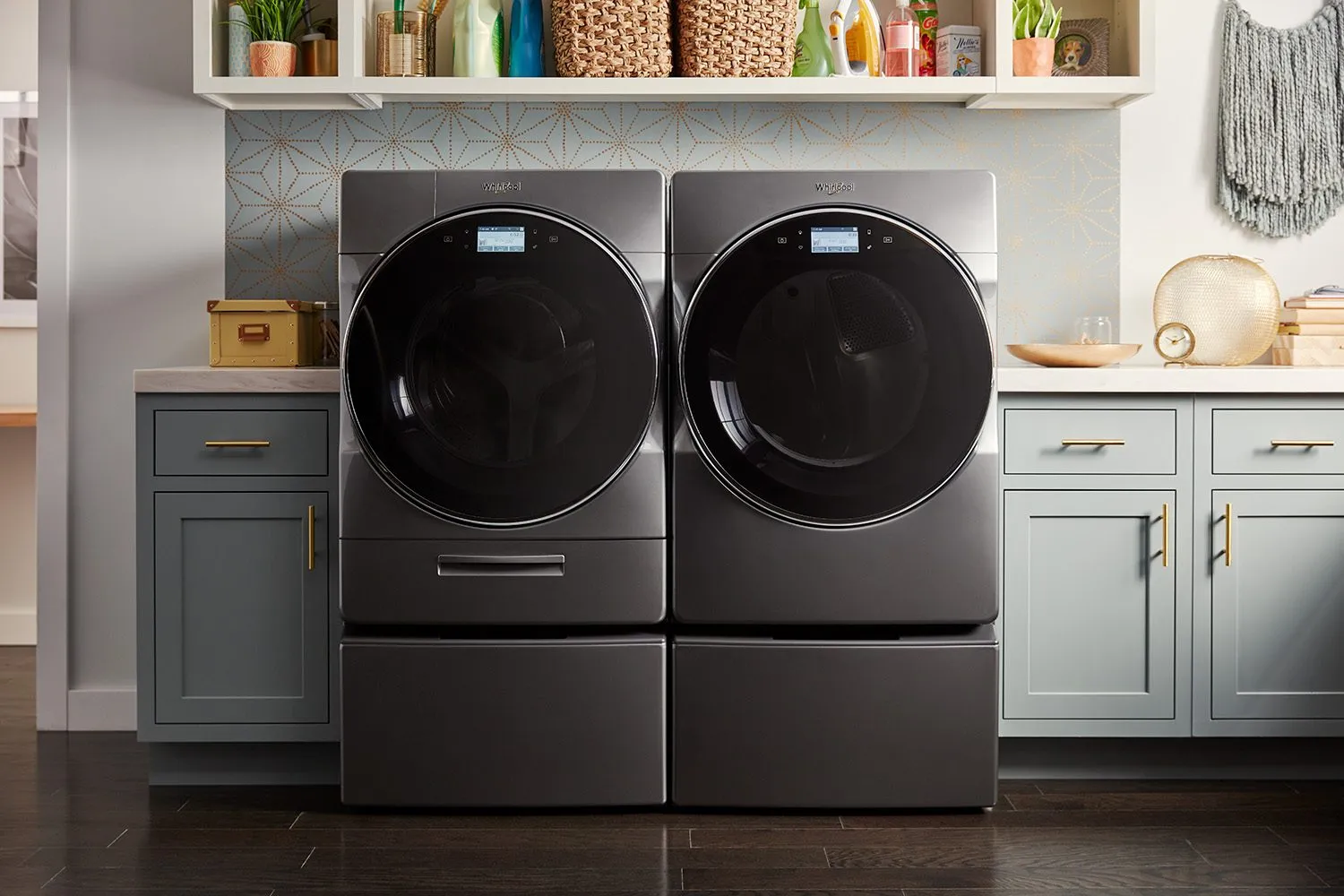 Whirlpool Chrome Shadow Front-Load Washer (5.8 cu. ft.) & Electric Dryer (7.4 cu. ft.) - WFW9620HC/YWED9620HC